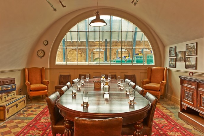 The Boardroom Room at The Parcel Yard